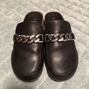 Vionic Black Mules with Silver Chain Detail size 9